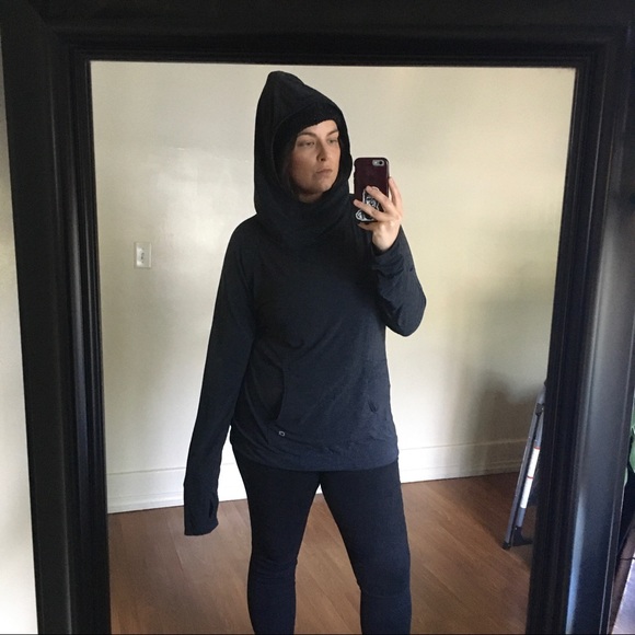 SOLD ** GAP Fit breathe grey long sleeve - Picture 7 of 7